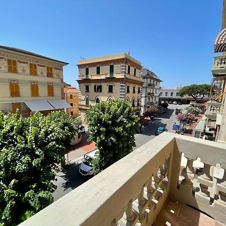 Big Wave Apartment - Levanto, 5 Terre Екстериор снимка