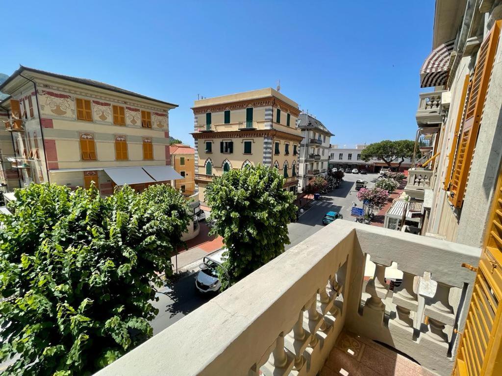 Big Wave Apartment - Levanto, 5 Terre Екстериор снимка